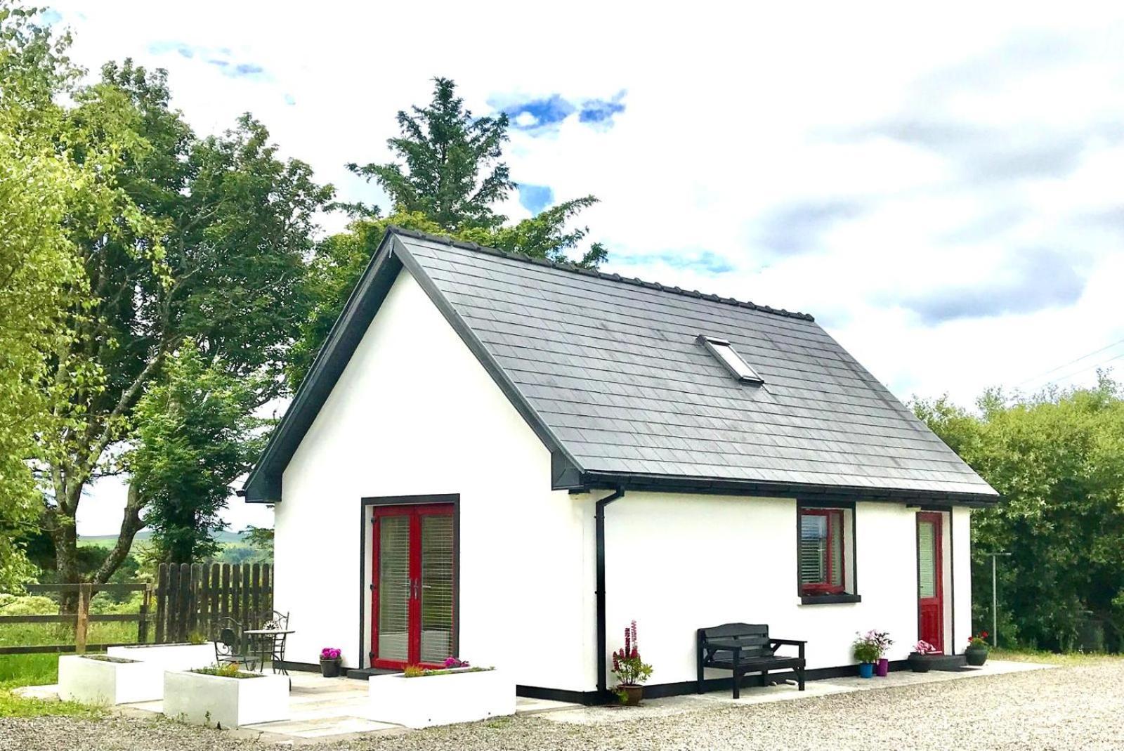 Red Deer Cosy Apartment In Letterfrack Connemara Экстерьер фото